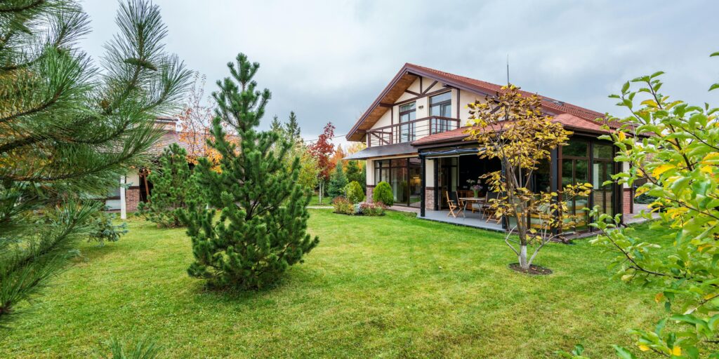 Best Garden Design Trends & Landscaping Ideas 2025, Sustainable, Stylish & Low Maintenance Guide