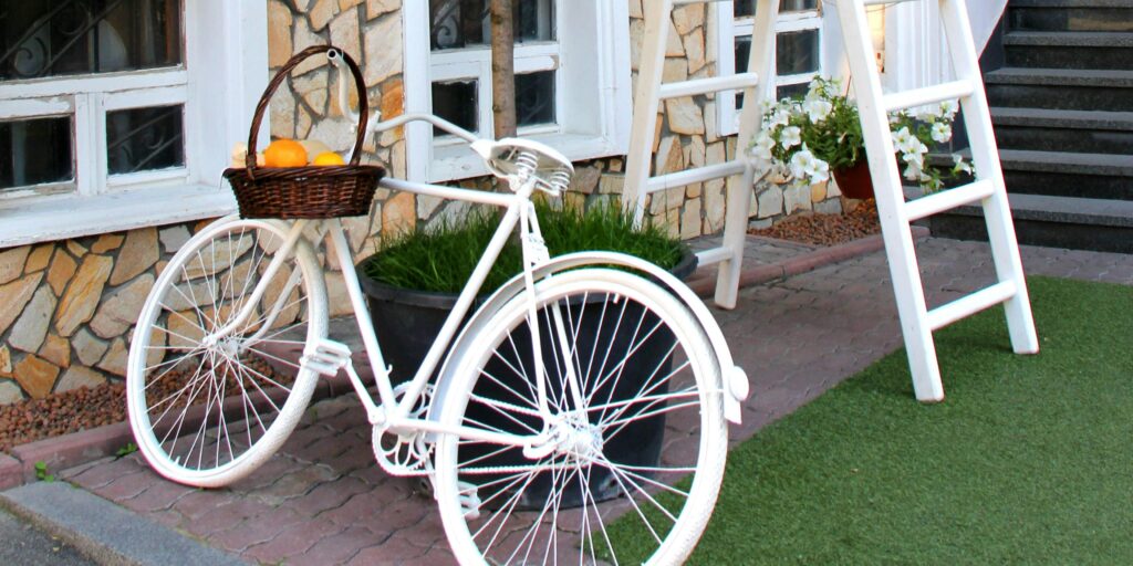 Best Garden Design Trends & Landscaping Ideas 2025, Sustainable, Stylish & Low Maintenance Guide