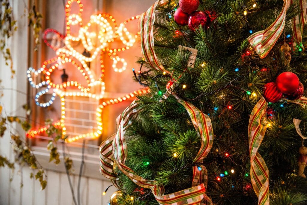 Christmas Decorations: Complete Guide to Styles, Trends, and Holiday Magic 