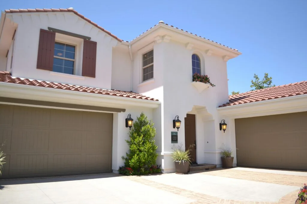 19 Amazing Before-and-After Home Exterior Remodel Ideas