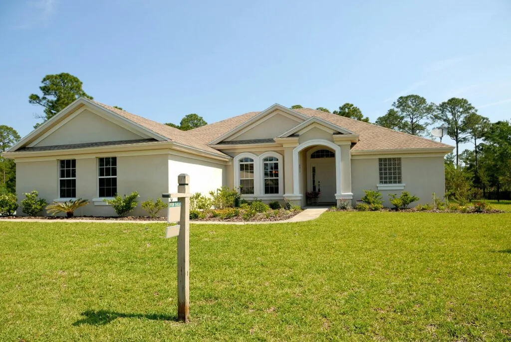 19 Amazing Before-and-After Home Exterior Remodel Ideas