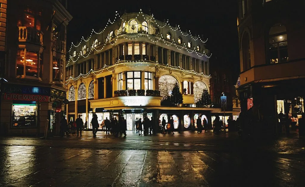 commercialization-of-christmas-lights